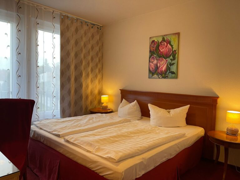 Zimmer mit Doppelbett